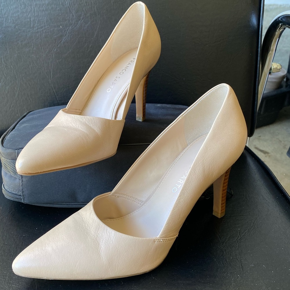 🌹Franco Sarto beige heels
